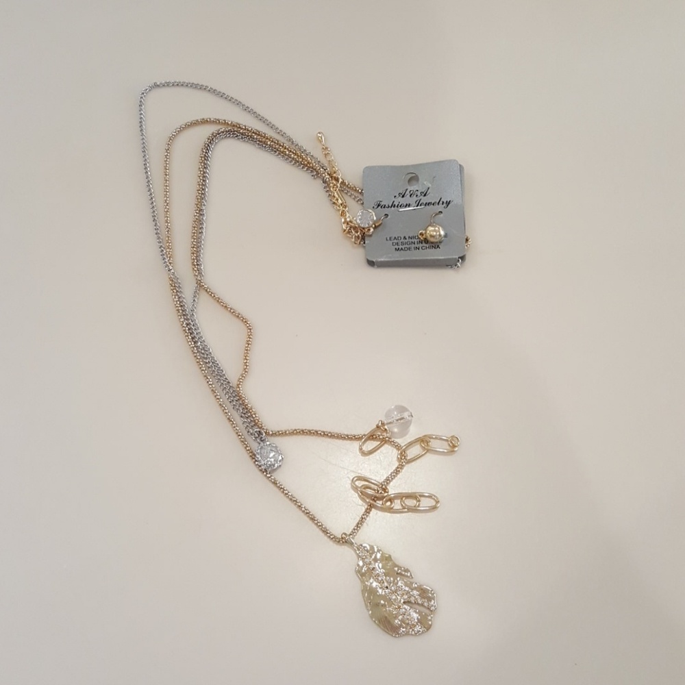 Two tone sweater necklace with bonus ERs